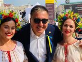 "Смотрят как на венерическое заболевание". В окружении Михо рассказали о его отношениях с украинскими властями