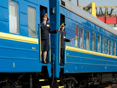 Экспрессы, новая униформа и отказ от русского языка. Какие реформы ждут "Укрзализницю"