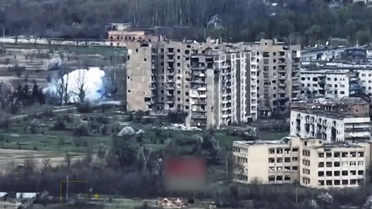 Обстріл Красногорівки російськими військами