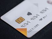 Ужесточение мониторинга и сокращение расходов людей. Почему украинцы стали меньше пользоваться картами банков