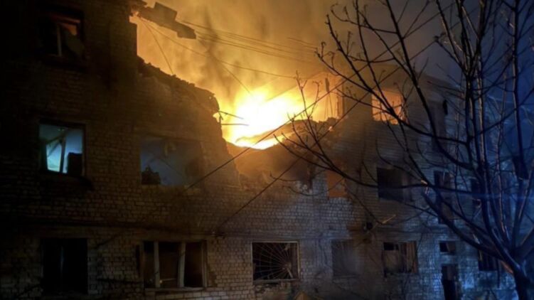 Наслідки удару по Запоріжжю увечері 1 травня