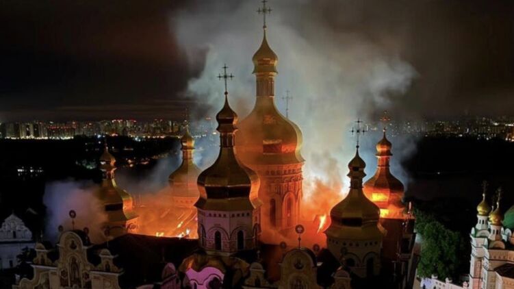 Успенський собор київської Лаври після прильоту