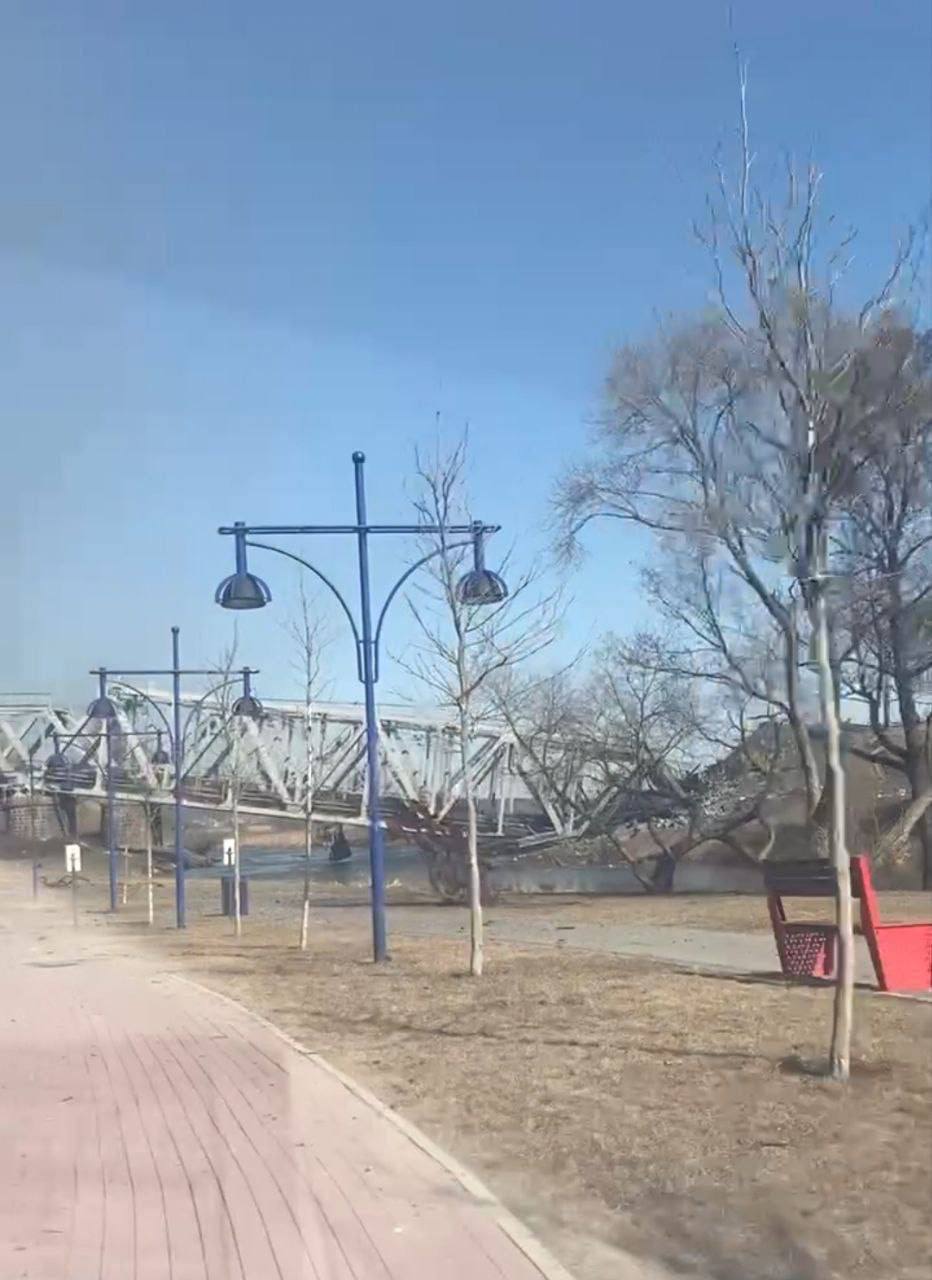 Ирпень - фото взорванного железнодорожного моста