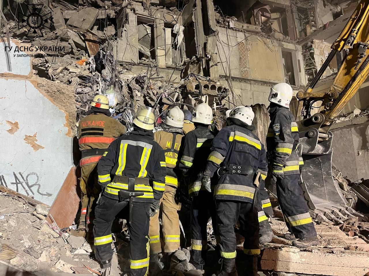 Наслідки удару росіян по дому у Запоріжжі