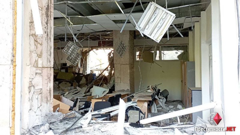 повреждены Николаевский национальный университет и национальный университет кораблестроения