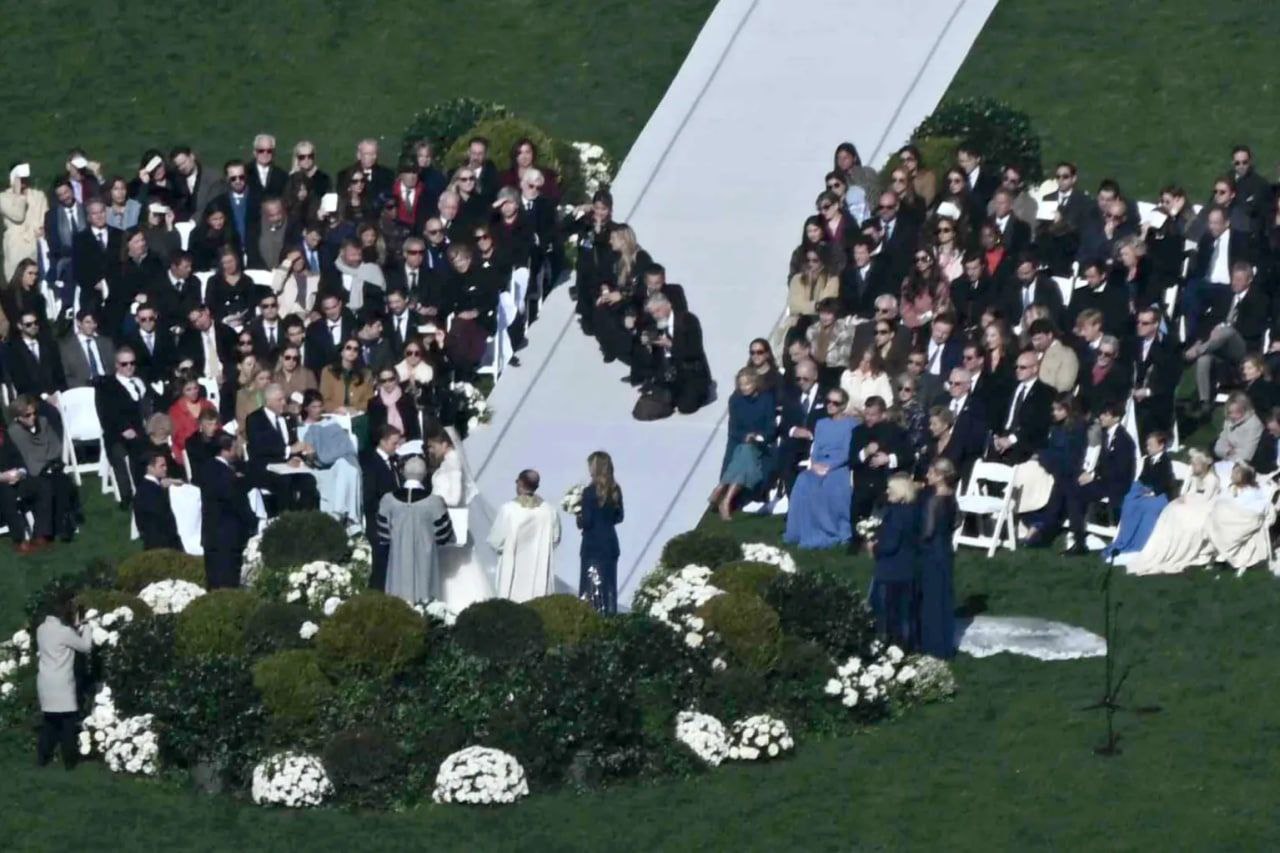 Байден выдал замуж свою внучку прямо в Белом доме